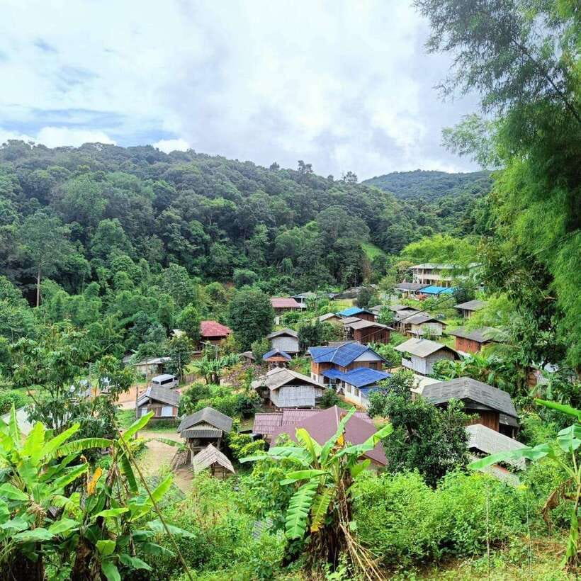 Chiang Mai: Doi Inthanon National Park & Waterfall Day Tour - The Hmong Market and a Thai set lunch