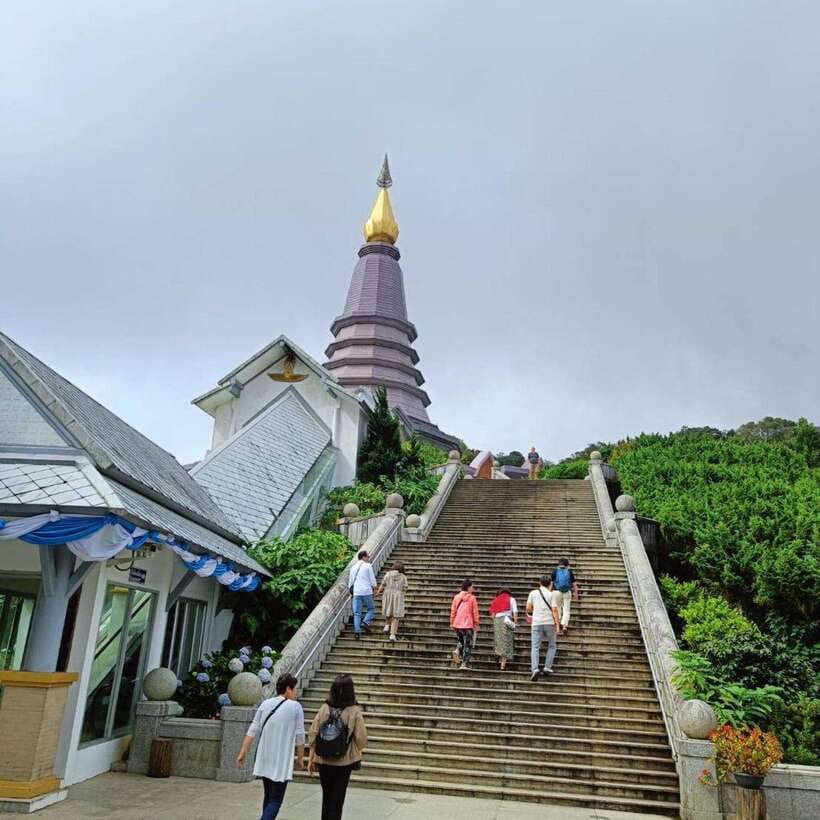 Chiang Mai: Doi Inthanon National Park & Waterfall Day Tour - Ban Mae Klang Luang, Karen culture, and seasonal rice fields