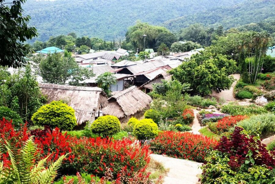 Chiang Mai: Doi Suthep and Hmong Village Half-Day Tour - Why this four-hour outing works