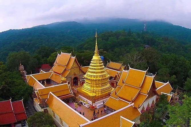 Chiang Mai - Doi Suthep Temple and Street Food Tour - The guides are central to the experience