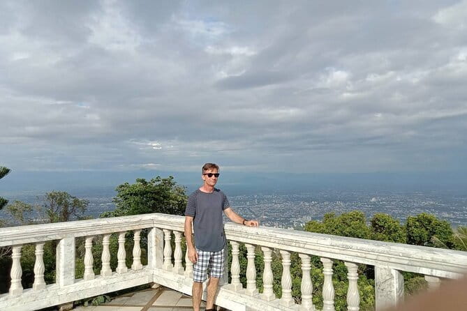Chiang Mai Doi Suthep Temple and Wat Pha Lat Hike - Walking the 30 to 45 minute Monk’s Trail
