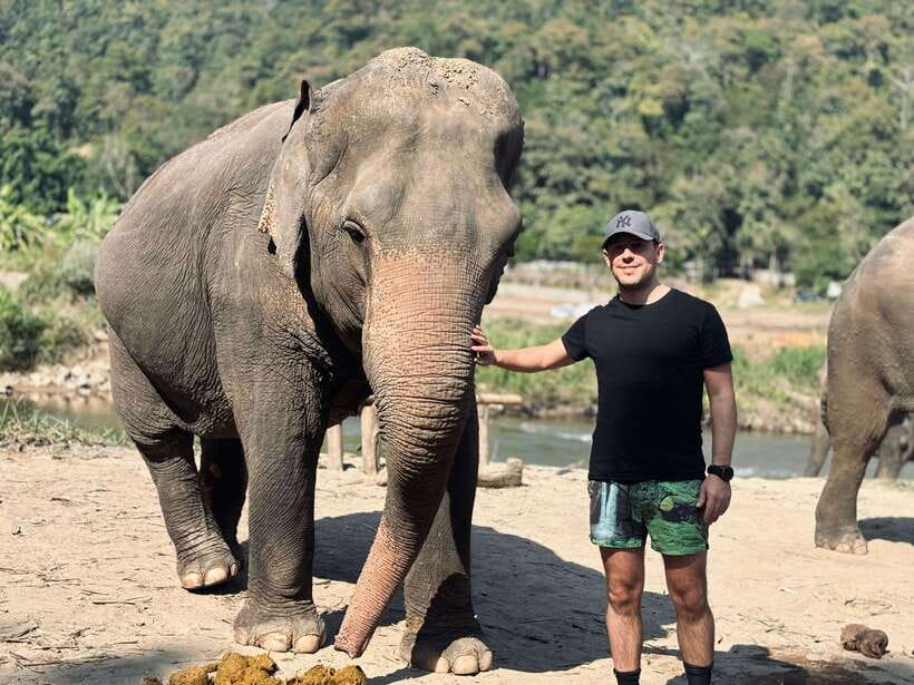 Chiang Mai: Elephant Sanctuary Feeding Program Half-Day Tour - River time, swimming, and the important ethical limit