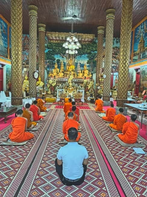 Chiang Mai: Evening Chanting & Meditation - Who should book this experience?