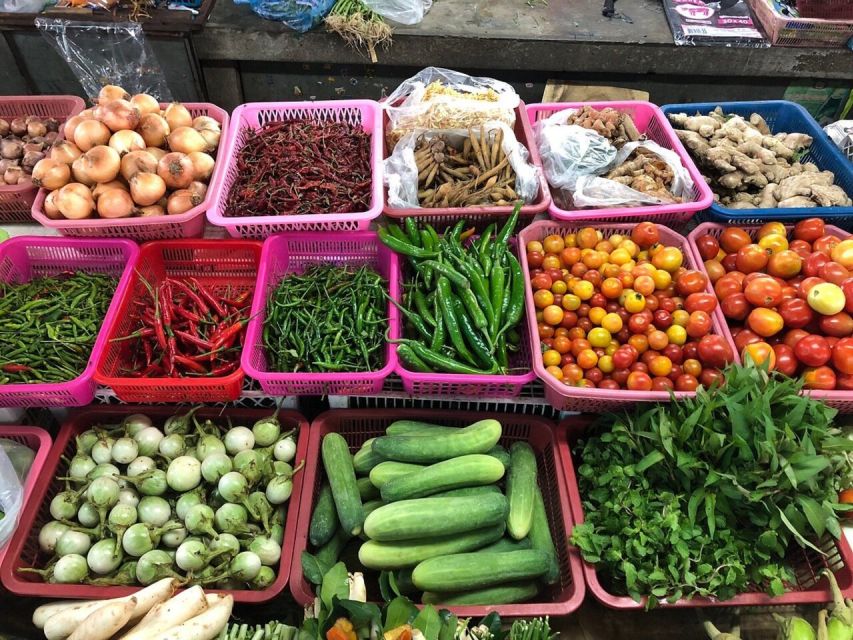 Chiang Mai: Evening Cooking Class and Local Market Visit - What the evening does best