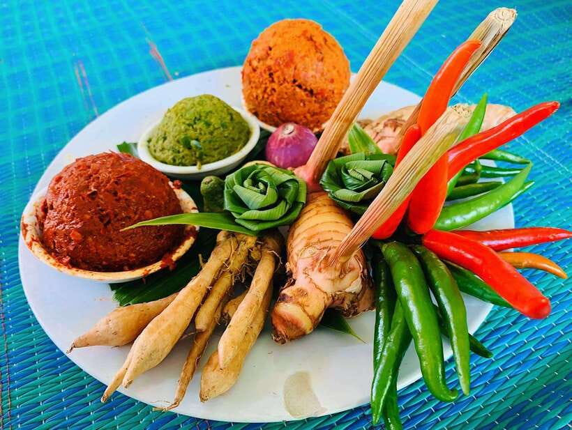 Chiang Mai: Half Day Cooking Class at Organic Farm - Cook several dishes at your own station