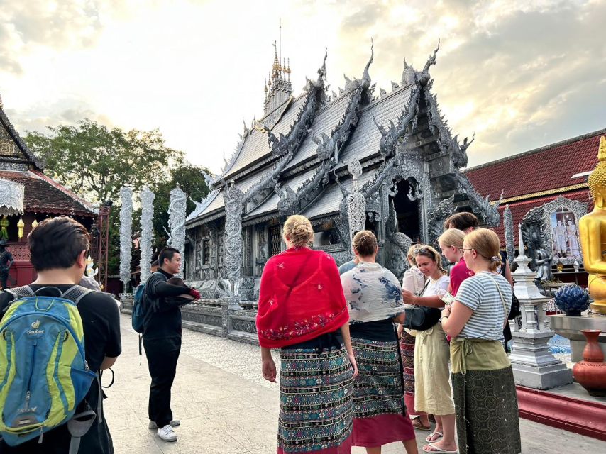 Chiang Mai: Half-Day Old Town Cycling Tour - Starting at the green Trailhead cafe