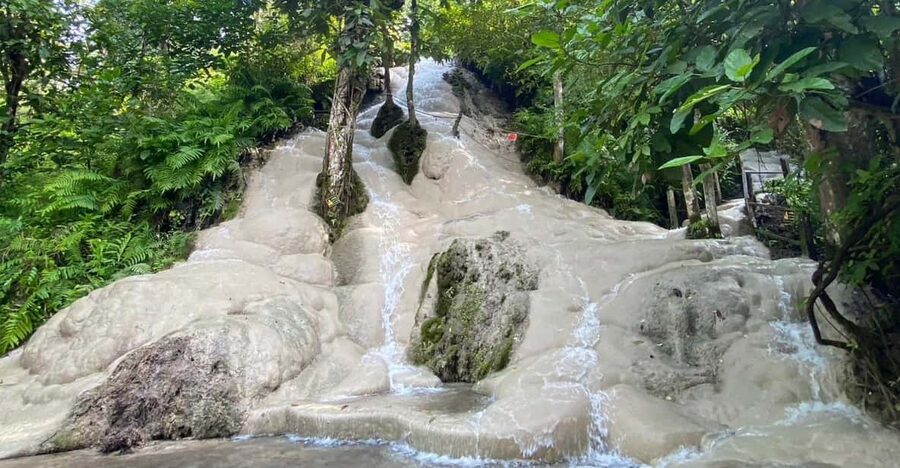 Chiang Mai Half Day Tour: Sticky Waterfall & Hotel Transfer - Arriving around 9 a.m. for a quieter climb