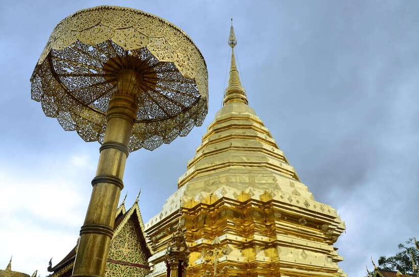 Chiang Mai: Hike on Monk’s Trail and Doi Suthep Private Tour - Finding calm at Wat Pha Lat