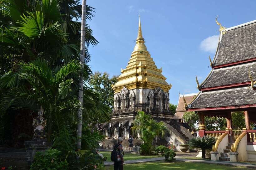 Chiang Mai: Historic Temples and City Guided Walking Tour - Why this three-hour route works so well