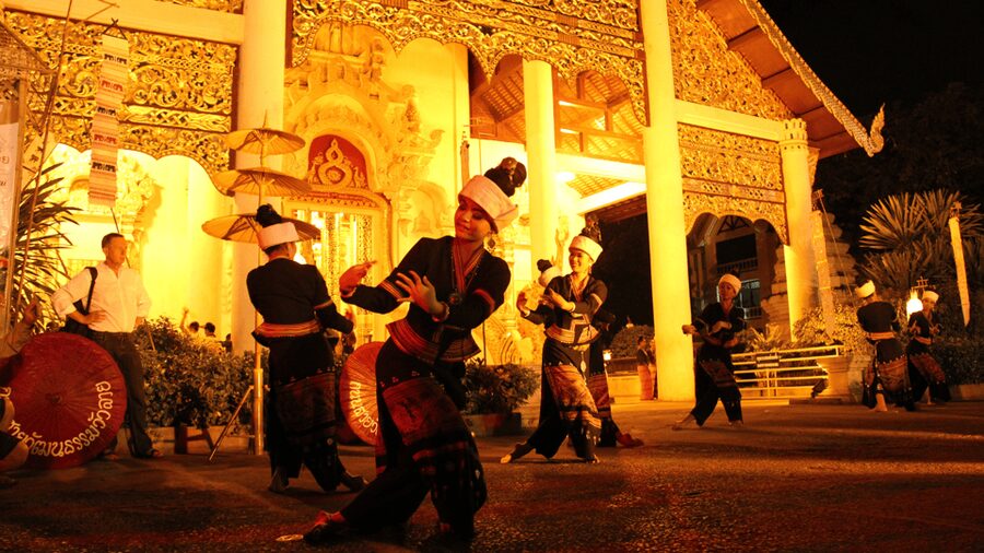 Chiang Mai: Historical and Culture Exploration Walking Tour - Who should book this old-city walk?