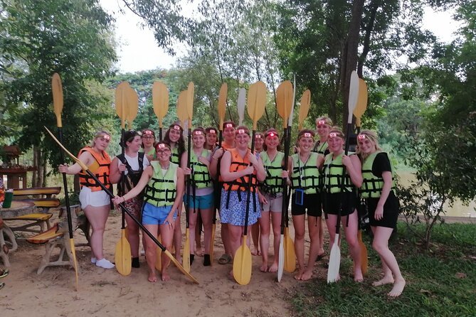 Chiang Mai: Kayak Under the Stars – 6 km to the Heart of the City - From check-in to the launch point