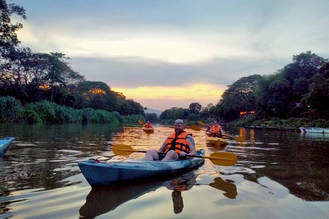 Chiang Mai: Kayak Under the Stars – 6 km to the Heart of the City - The quiet first half, with trees and dark banks