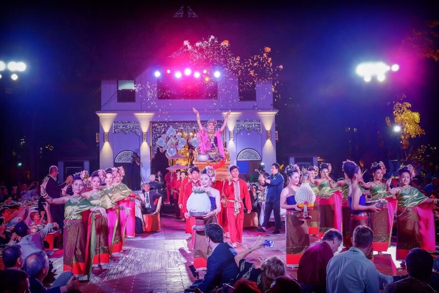 Chiang Mai: Khan Toke Traditional Meal & Dancing Performance - Arriving at Khum Khantoke around 6:30 PM