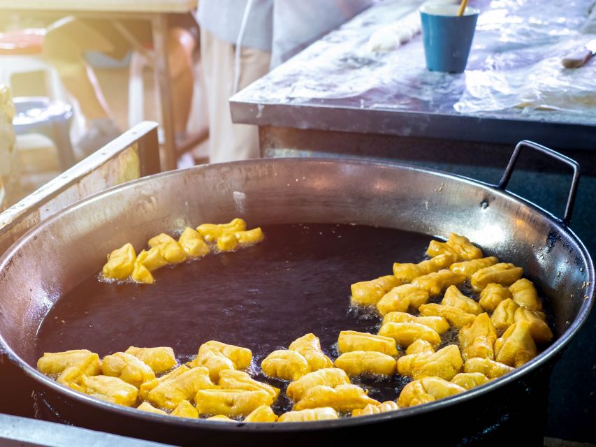 Chiang Mai: Local Food and Markets Guided Walking Tour - Warorot Market is the heart of the walk
