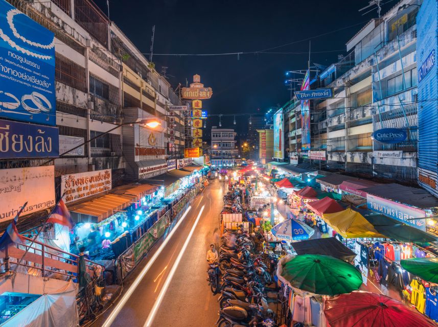 Chiang Mai: Local Food and Markets Guided Walking Tour - What the guide adds to the food