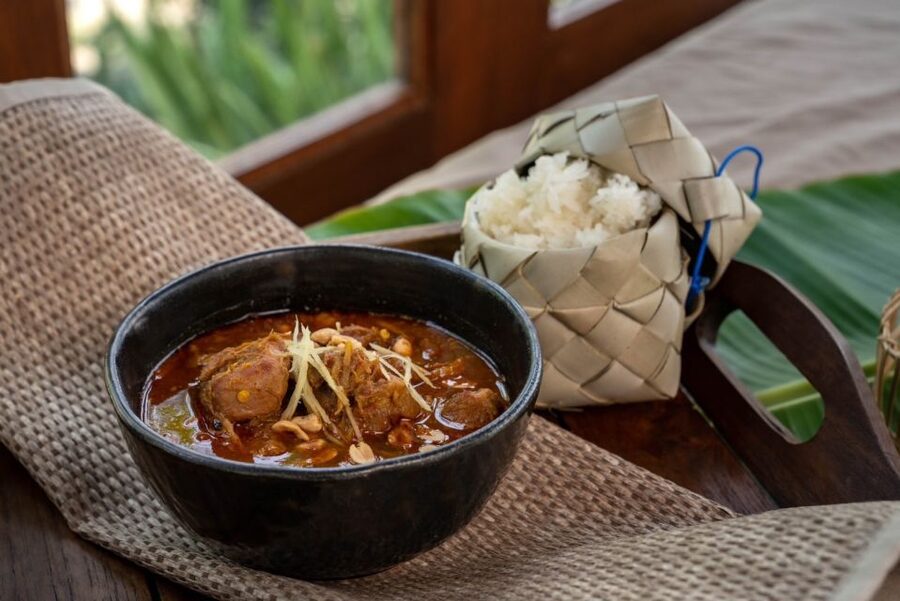 Chiang Mai: Local Northern Thai Cooking Class at Grandma's - Five Northern Thai dishes, plus a dessert session