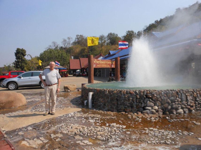 Chiang Mai: Long Neck Village & Chiang Rai’s Iconic Temples - The morning ride from Chiang Mai