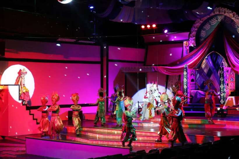 Chiang Mai: Miracle Cabaret Show - What the Miracle Cabaret experience is really like