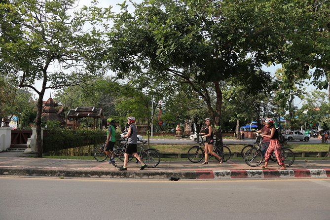 Chiang Mai Night Bike Tour - Meeting near Chiang Mai Gate