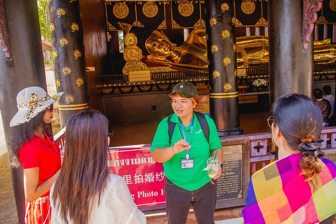 Chiang Mai Old City & Temples Guided Walking Tour - 3 Hrs - Who should book this three-hour walk?
