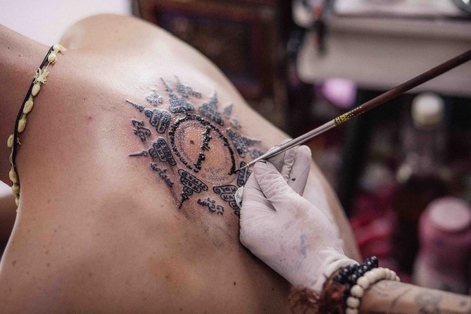 Chiang Mai Sak Yant Tattoo By Ajarn Tu - The people who make the day work