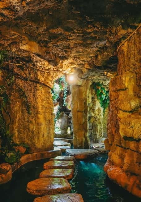 Chiang Mai: Sticky Waterfall & Angel Waterfall Park Day Tour - What the Sticky Waterfall climb feels like