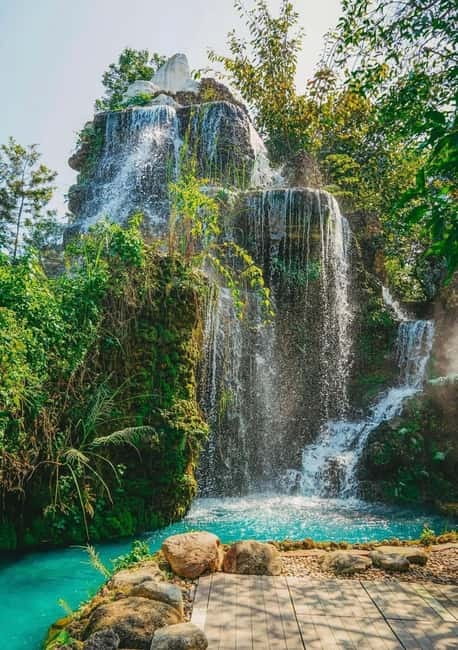 Chiang Mai: Sticky Waterfall & Angel Waterfall Park Day Tour - The guides are a major part of the value