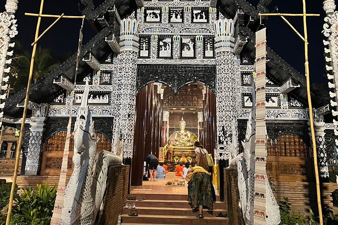 Chiang Mai Temples and Market Tuk-Tuk Evening Night Tour - Wat Phan Tao: a short look at an older temple