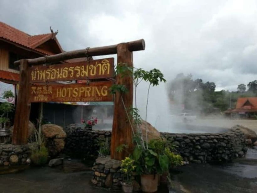 Chiang Mai to Chiang Rai: 3 Temples & Hot Springs & Pickup - Why this Chiang Rai day trip can be worth your time