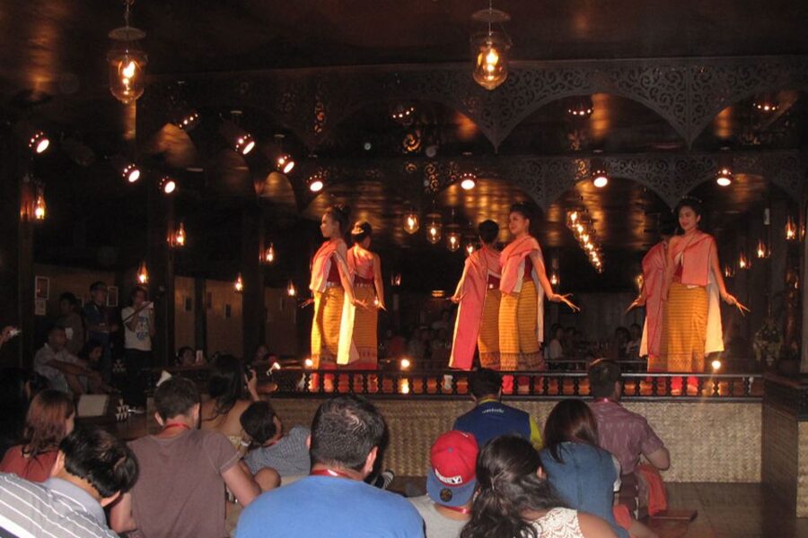 Chiang Mai Traditional Khan Toke Meal & Cultural Performance - Why This Chiang Mai Evening Works