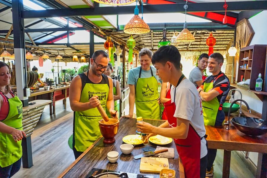 Chiang Mai: Traditional Thai-Akha Cooking Class& Market Tour - What the $41 price gets you