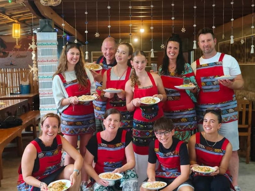 Chiang Mai: Traditional Thai Cooking Class with Market Tour - The value of $32 per person
