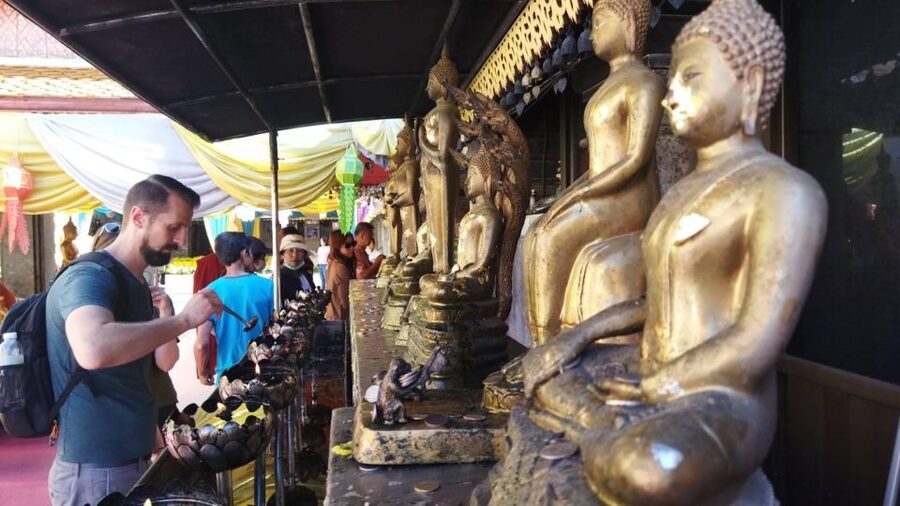 Chiang Mai: Wat Pha Lat & Wat Phra That Doi Suthep Tour - Group size, private options, and value