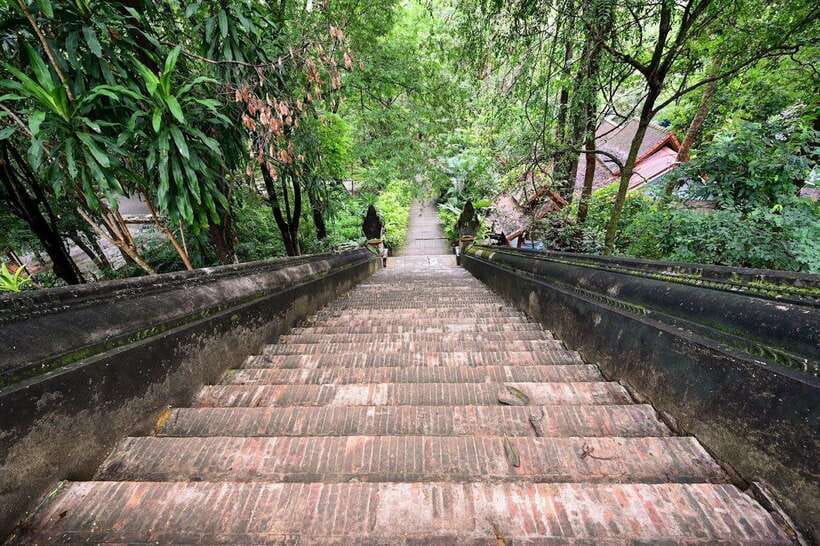 Chiang Mai:Wat Phra That Doi Suthep & Wat Umong Evening Tour - Who will enjoy this temple tour most?