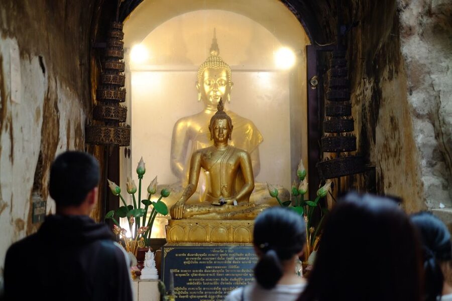 Chiang Mai: Wat Umong & Doi Suthep Half Day Tour - Wat Phra That Doi Suthep and the naga stairway