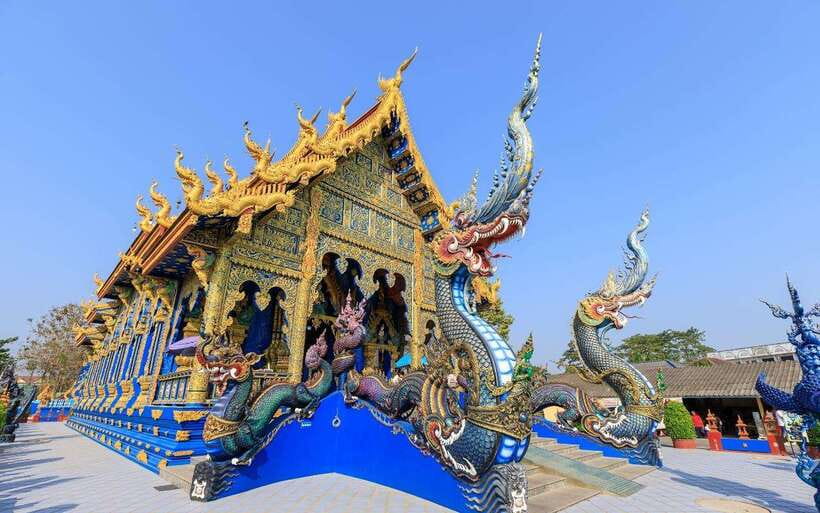 Chiang Mai: White, Blue & Big Buddha Temples in Chiang Rai - The hot spring stop and the long road north