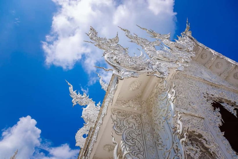 Chiang Mai: White, Red/Black & Blue Temples Tour with Lunch - The Blue Temple’s brilliant interior