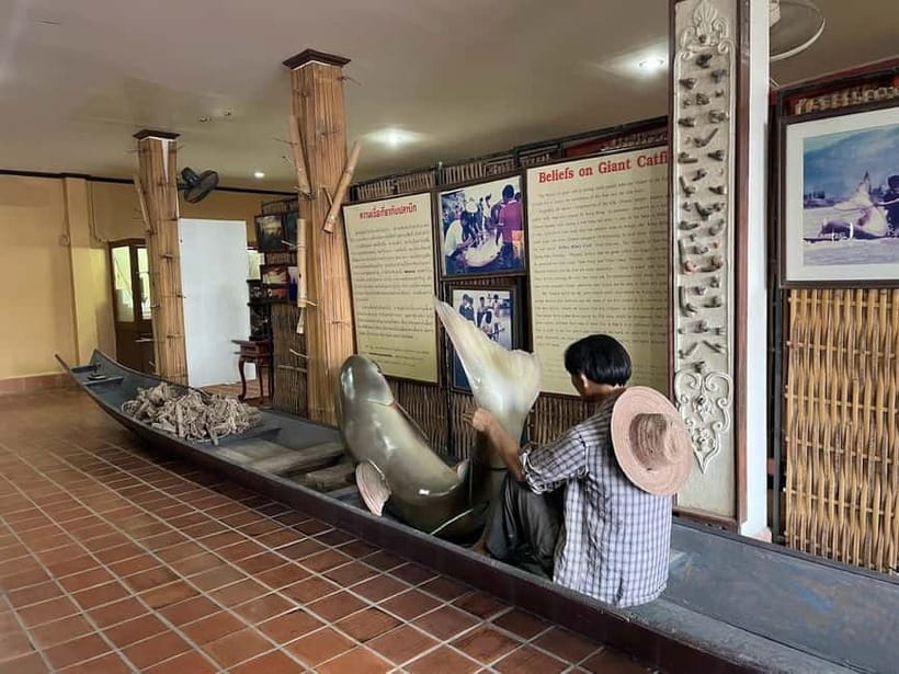 Chiang Rai: 7 Major Sites, Golden Triangle & Tea Plantation - The Black House: art museum, not temple