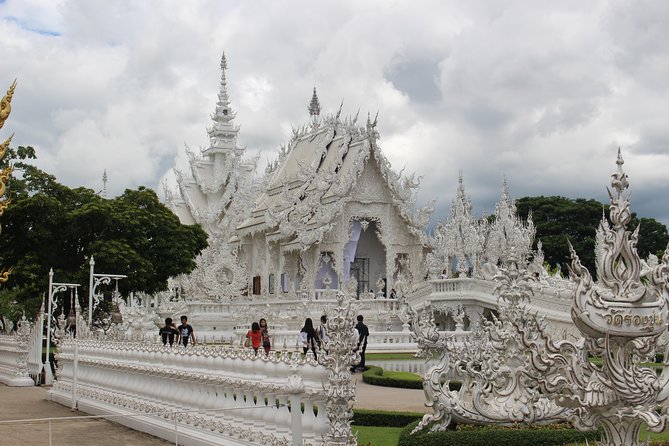 Chiang Rai Day Tour from Chiang Mai: White Temple & More w/ Lunch - The early pickup from Chiang Mai