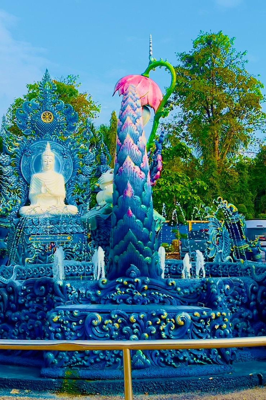 Chiang Rai: Discover 7 Must-See Spots & Lunch Included - Wat Rong Khun, the White Temple