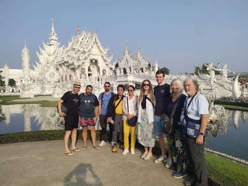 Chiang Rai: Guided Highlights Guided Tour with Buffet Lunch - Blue Temple brings color and calm
