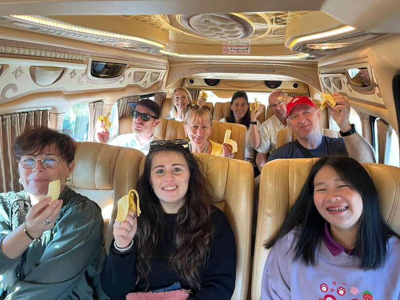 Chiang Rai: Guided Highlights Guided Tour with Buffet Lunch - Lunch is practical, local, and filling