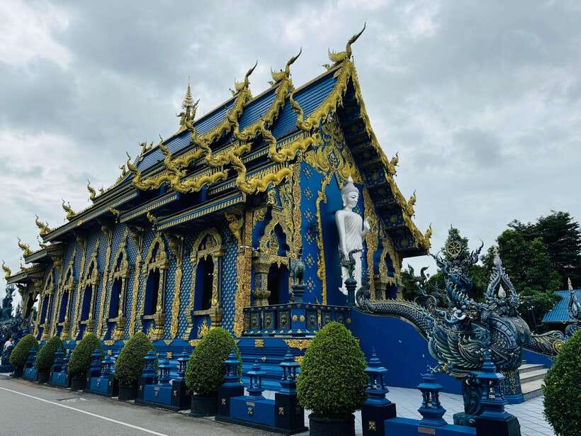 Chiang Rai: Iconic Temples & 7 Major Sites—River View Buffet - The Golden Triangle viewpoint