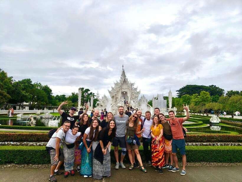 Chiang Rai: Iconic Temples & 7 Major Sites—River View Buffet - A careful start from Chiang Rai