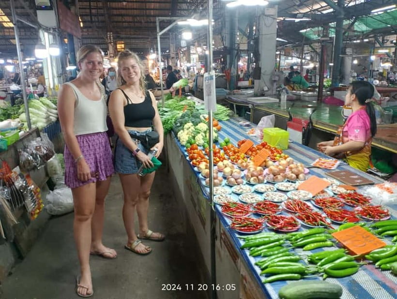 Chiang Rai:Lanna Home Cooking Class at Give Green Farm House - Morning or afternoon class?