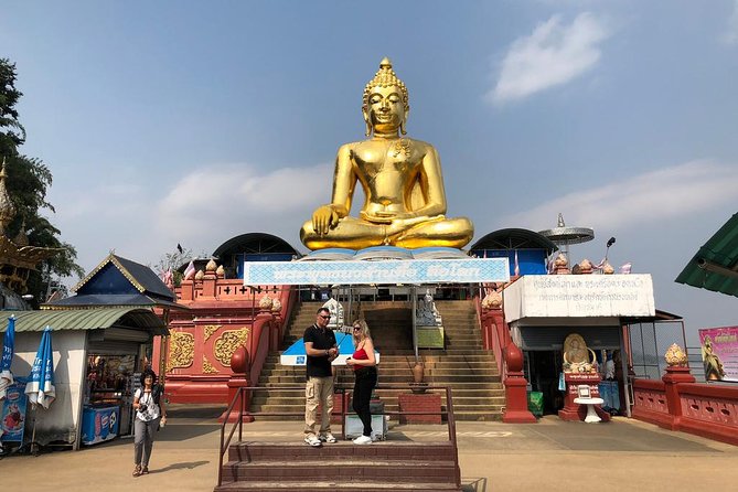Chiang Rai One Day: Golden Triangle, Laos Border, Long Neck Tribe - Wat Rong Khun is the strongest stop