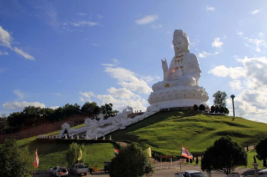 Chiang Rai White Temple and Blue Temple Day Tour - What the $27 price really covers