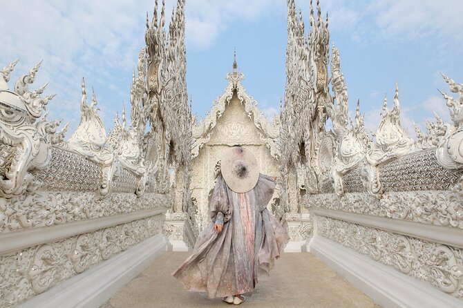 Chiang Rai White Temple, Blue Temple and more from Chiang Mai - Stretch your legs at DOI CHAANG Caffè Mae Suai