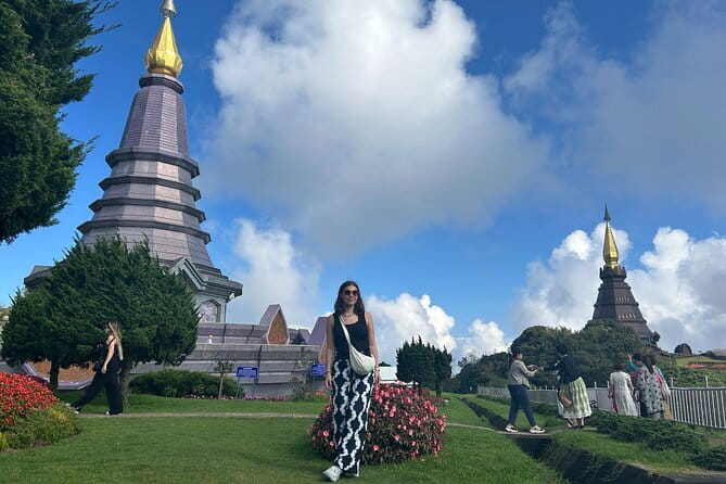 ChiangMai 1DayTour:Elephant Sanctuary,king&queen pagoda,waterfall - A Long Day That Packs In Northern Thailand