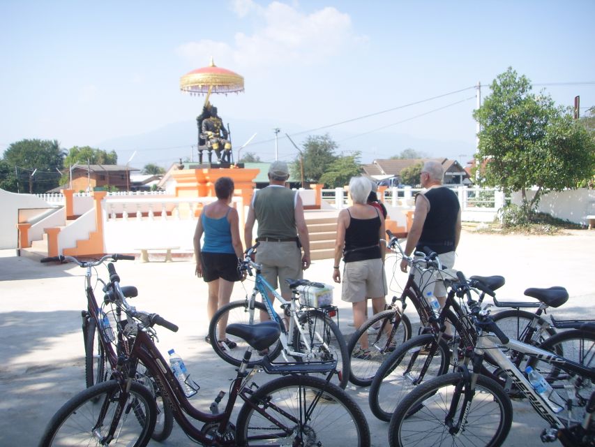 Colors of Chiang Mai Guided Bicycle Tour - Leaving Chiang Mai behind on quiet country roads